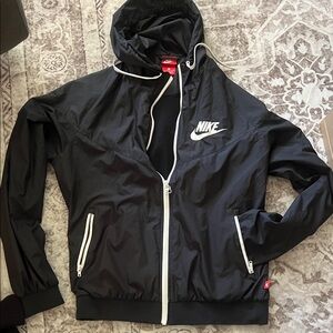 Nike women’s Black Windbreaker Jacket